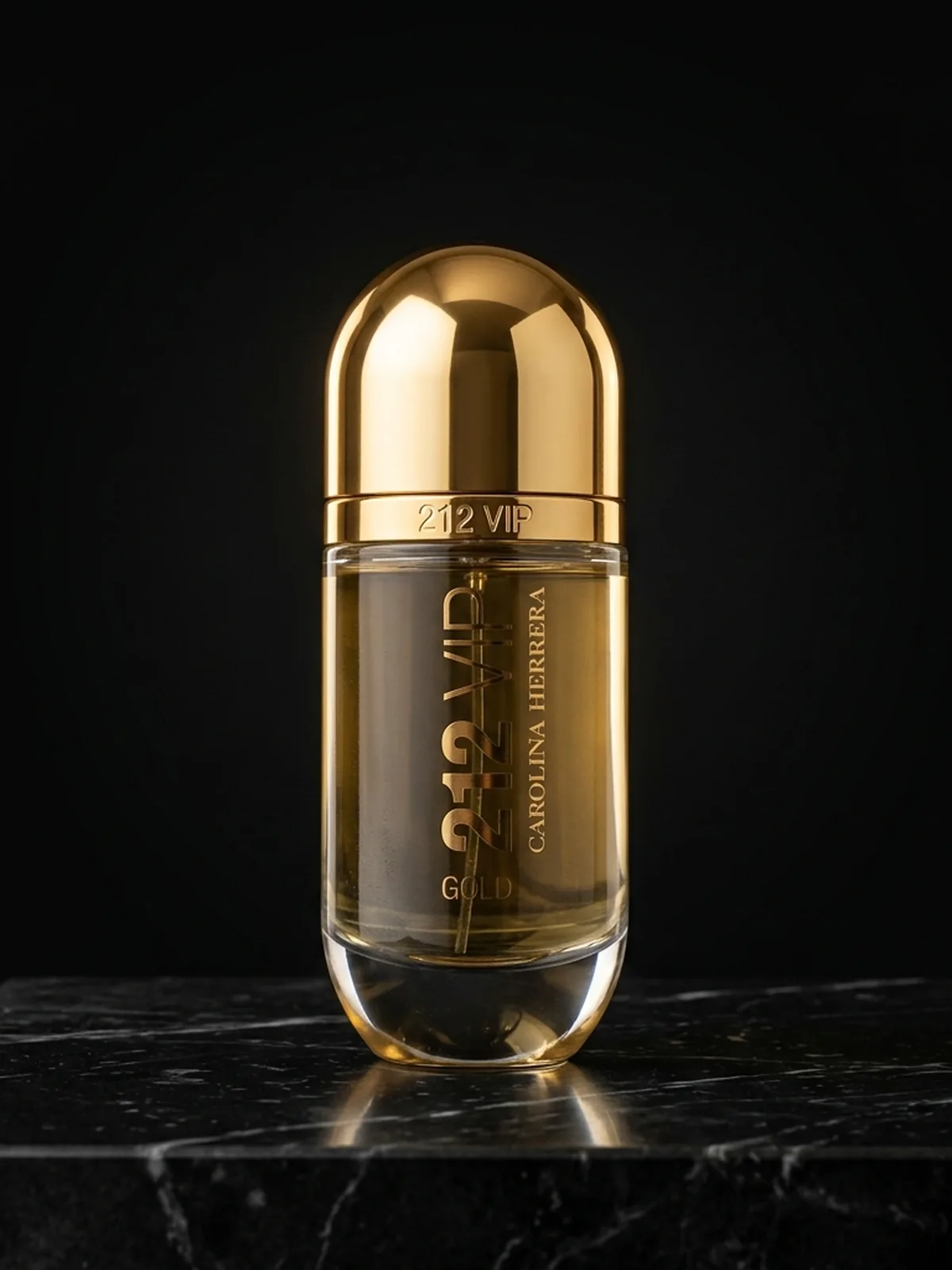 Frasco de Carolina Herrera 212 VIP Gold, 100 ml
